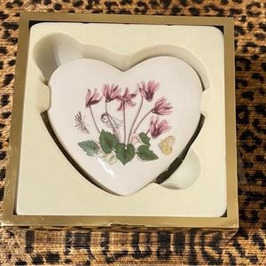 Heart shaped trinket/jewelry box
